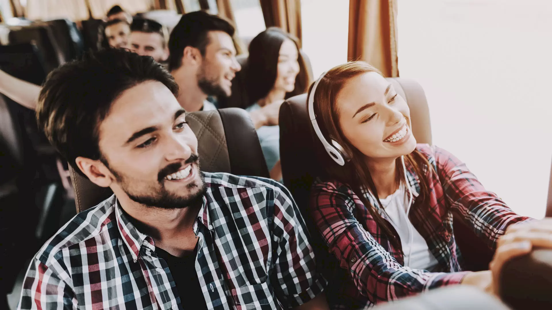 Work & Play: 4 Charter Bus Tips for Corporate Travel